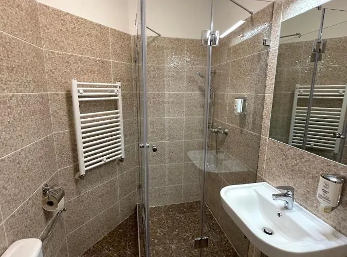 Thomas Ξενοδοχείο 3*